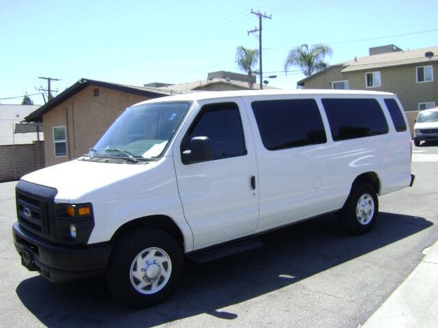 2013 Ford E-Series E-350 SD XL