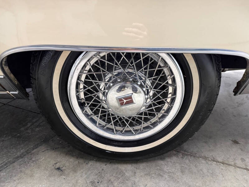 1983 Oldsmobile Ninety-Eight Regency