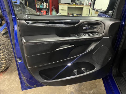 2020 Dodge Grand Caravan SE