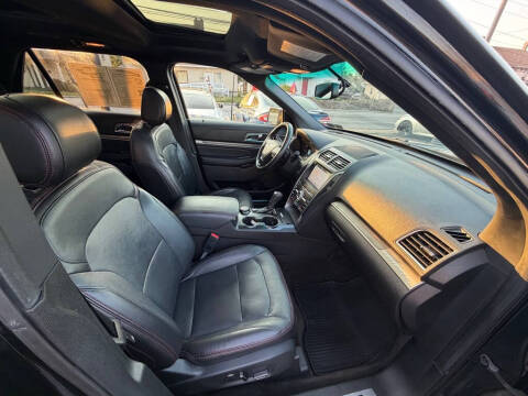 2017 Ford Explorer Sport