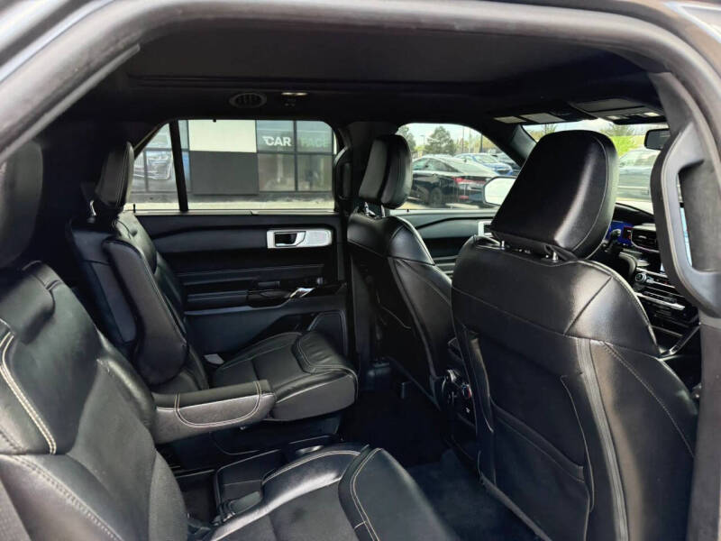2021 Ford Explorer ST