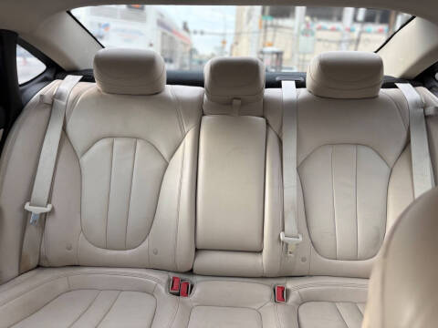 2016 Chrysler 200 Limited Platinum