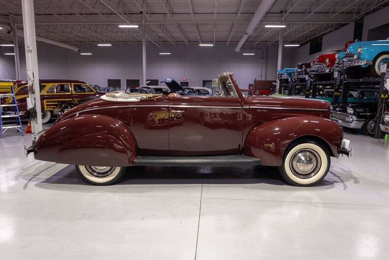 1940 Ford Deluxe