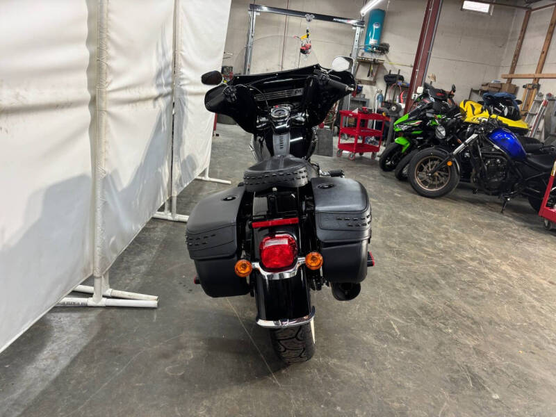 2018 Harley-Davidson FLHCS Heritage