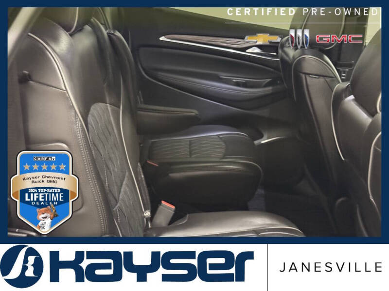 2022 Buick Enclave Avenir