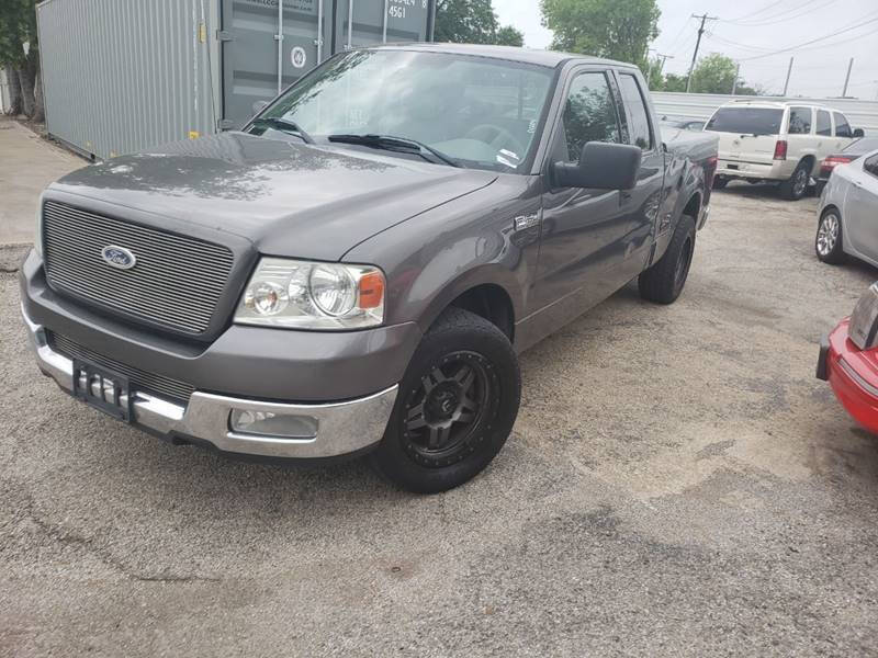 Used 2004 Ford F-150 XLT with VIN 1FTRX12W84NA59087 for sale in Dallas, TX