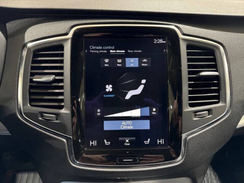 2018 Volvo XC90 T5 Momentum 7-Passenger