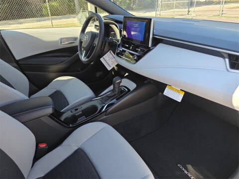 2026 Toyota Corolla Hatchback SE