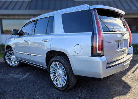 2016 Cadillac Escalade Platinum