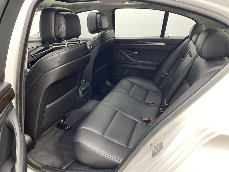 2013 BMW 5 Series 528i xDrive