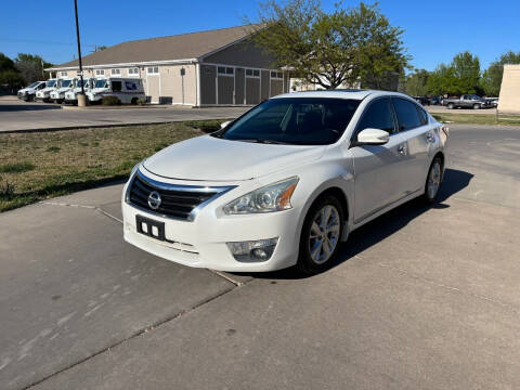 2013 Nissan Altima for sale at Wessel Family Motors in Valley Center KS