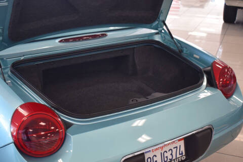 2002 Ford Thunderbird Deluxe