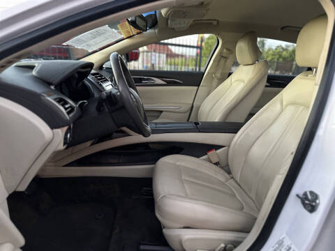 2013 Lincoln MKZ