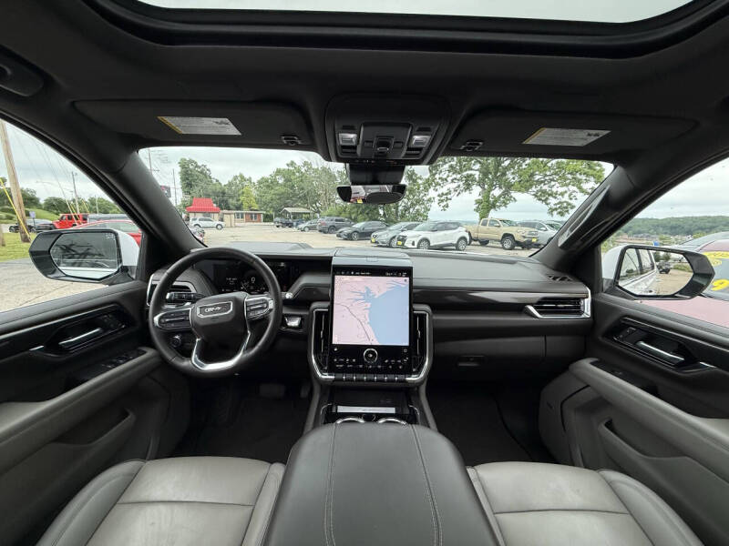 2025 GMC Yukon Elevation