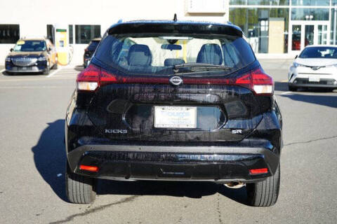 2024 Nissan Kicks SR