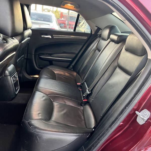 2019 Chrysler 300 Touring