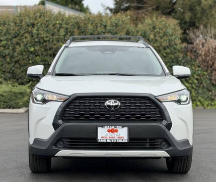 2024 Toyota Corolla Cross LE