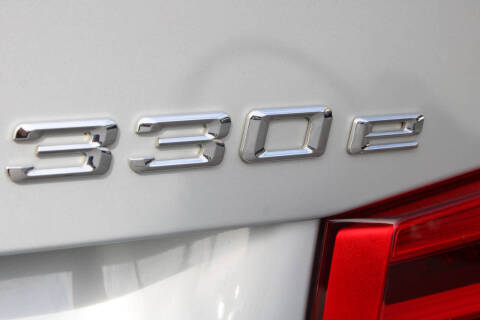 2018 BMW 3 Series 330e iPerformance