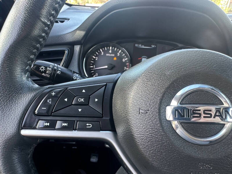 2017 Nissan Rogue SL