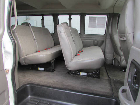 2017 Chevrolet Express LT 3500