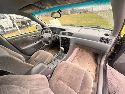 1999 Toyota Camry LE