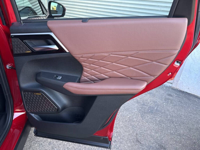 2025 Mitsubishi Outlander SEL