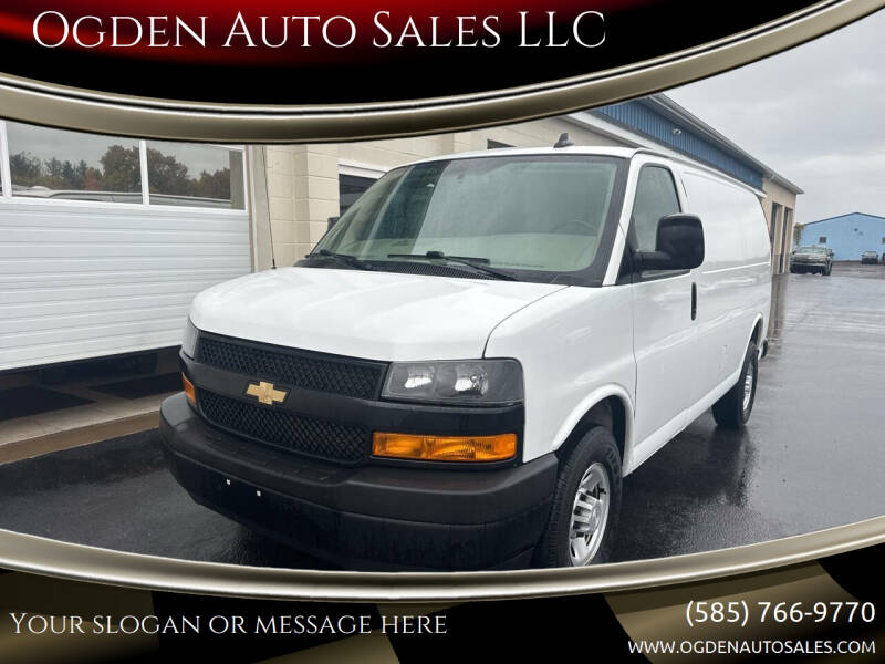 2019 Chevrolet Express Cargo Work Van's photo