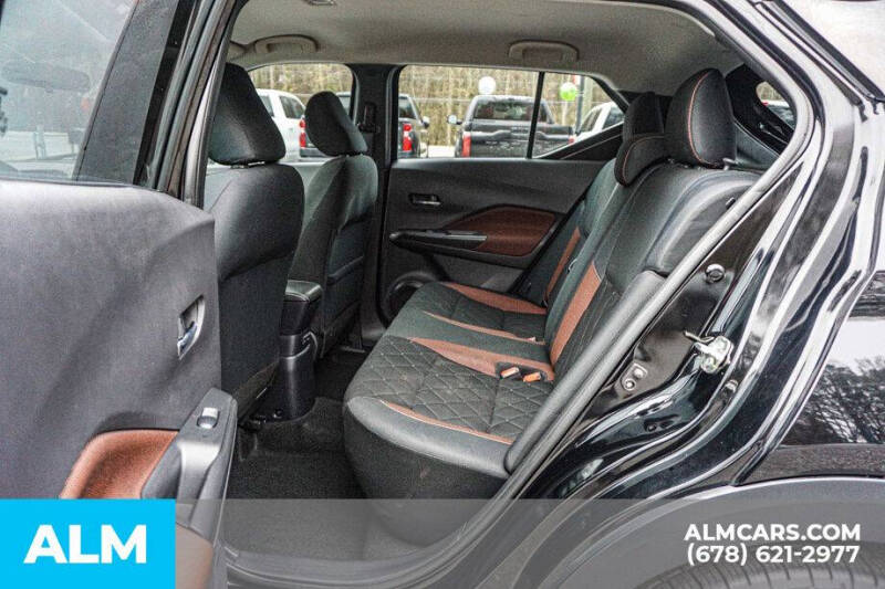 2020 Nissan Kicks SR