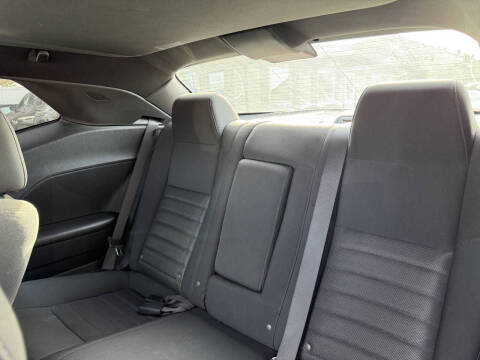 2009 Dodge Challenger SE