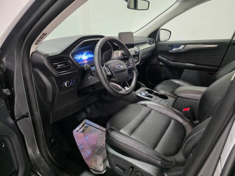 2022 Ford Escape Titanium