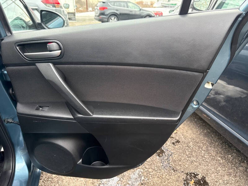 2011 Mazda MAZDA3 i Touring