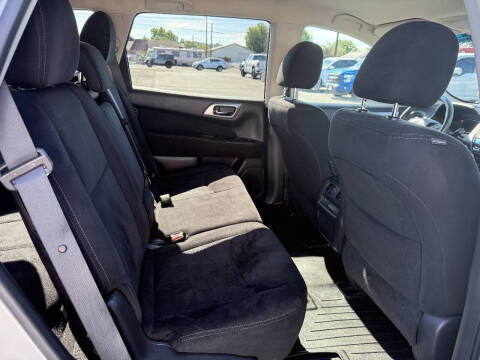 2014 Nissan Pathfinder S