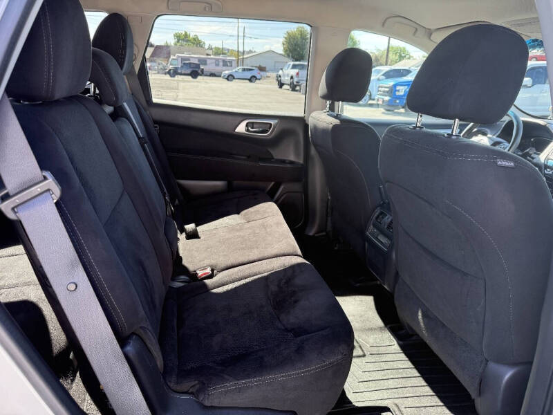 2014 Nissan Pathfinder S