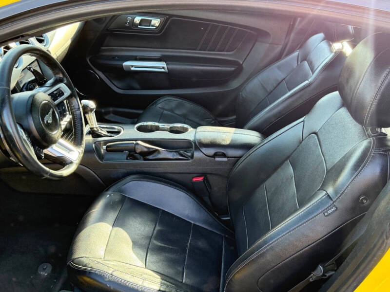 2017 Ford Mustang EcoBoost Premium