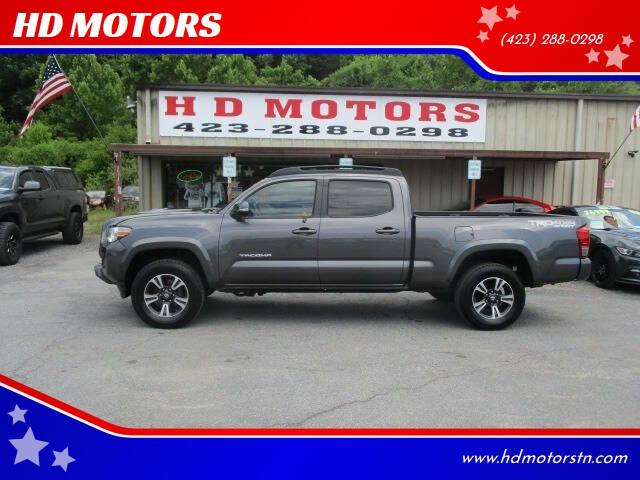 2017 Toyota Tacoma TRD Sport's photo