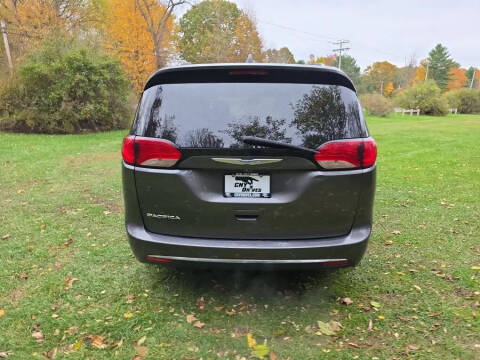 2018 Chrysler Pacifica Touring L Plus