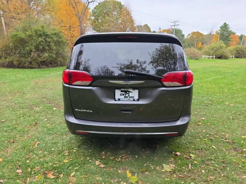 2018 Chrysler Pacifica Touring L Plus