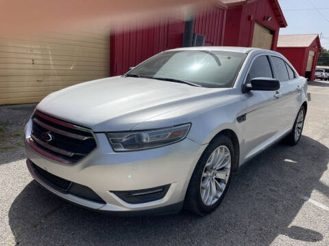 2013 Ford Taurus for sale at Pary's Auto Sales in Garland TX