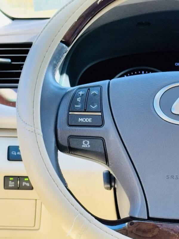 2013 Lexus LS 460
