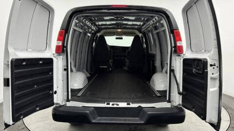 2024 GMC Savana 2500