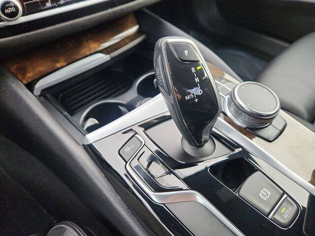 2018 BMW 5 Series 530i