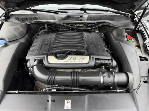 2014 Porsche Cayenne Platinum