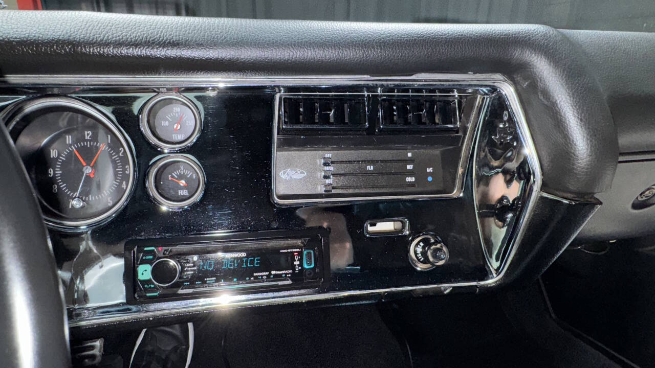 1972 Chevrolet Monte Carlo 28
