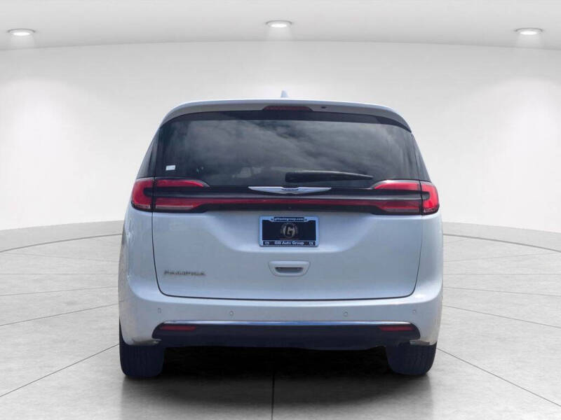 2021 Chrysler Pacifica Touring