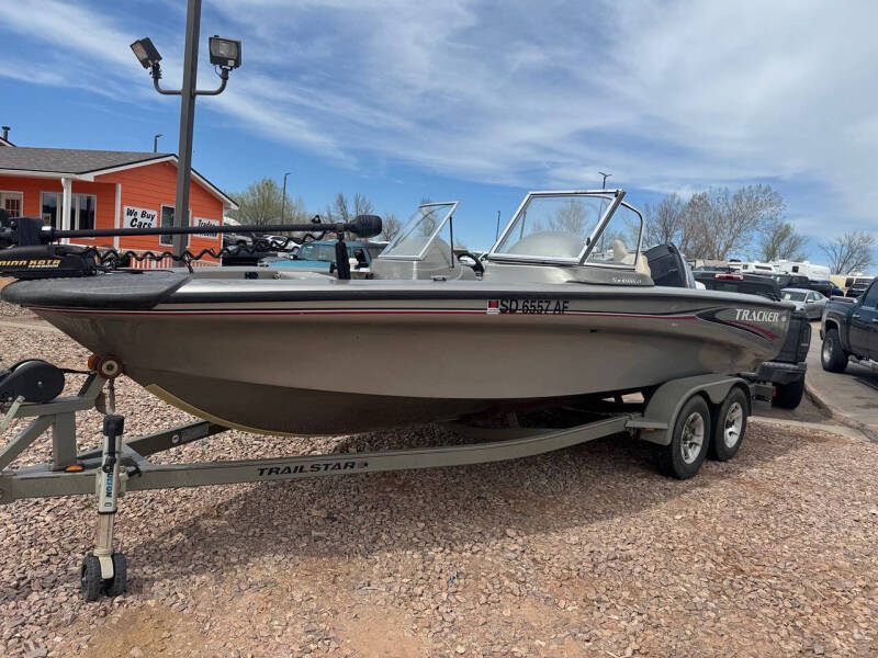 2003 Tracker Tundra 21