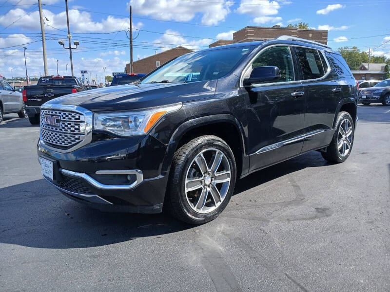 2019 GMC Acadia Denali's photo