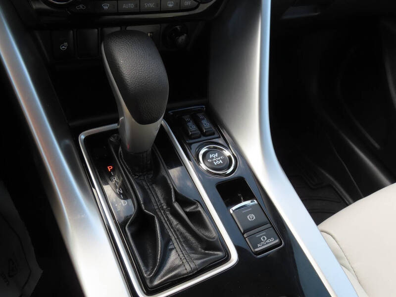 2023 Mitsubishi Eclipse Cross SEL