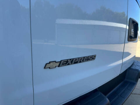 2019 Chevrolet Express 2500