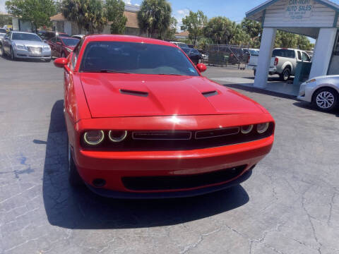 2015 Dodge Challenger SXT