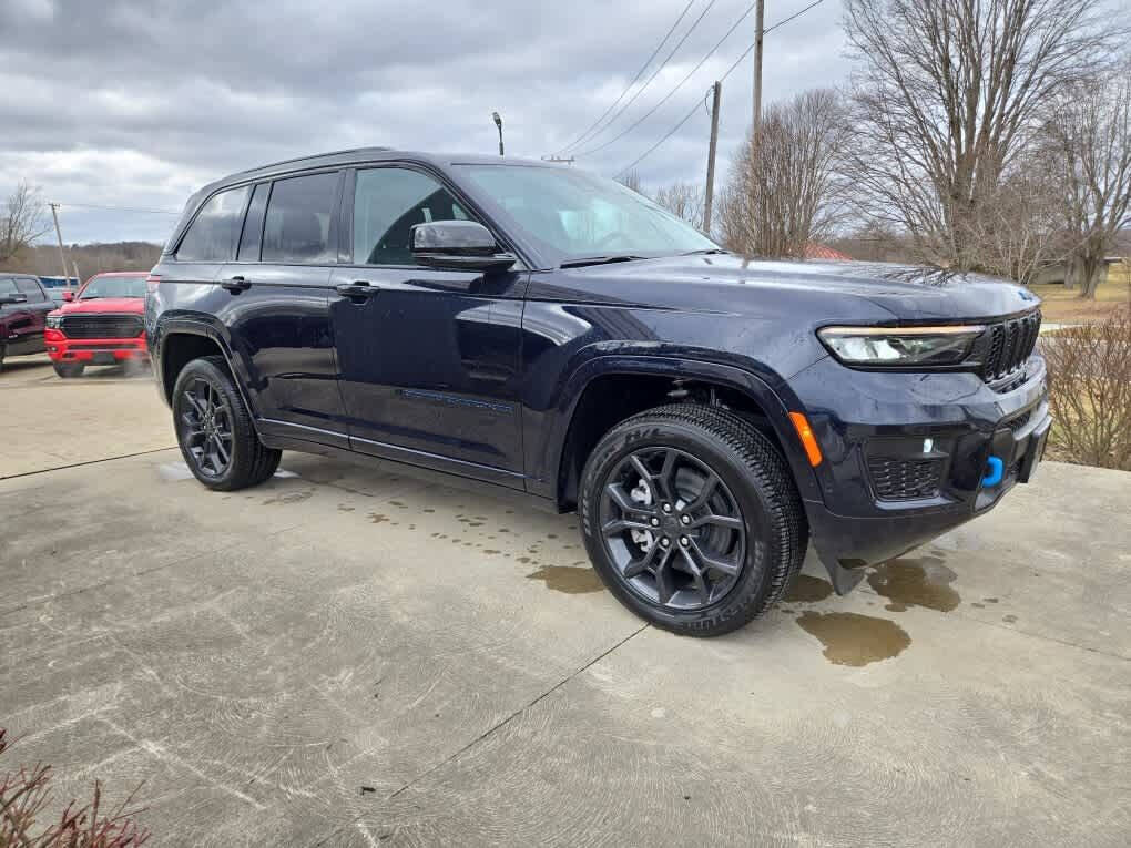 2023 Jeep Grand Cherokee for sale at Dave Warren Used Car Super Center in Westfield, NY